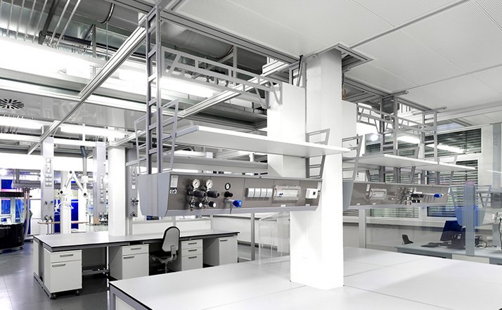 Service Lab Column Service Modular Laboratory Furniture & Accessories | GD Waldner